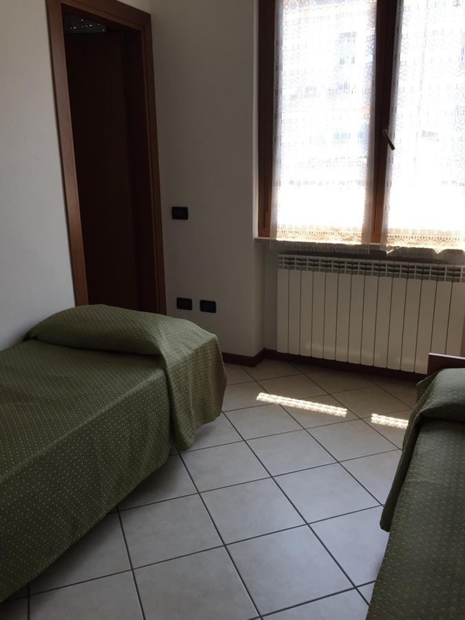 Apartamento Casa regina Desenzano del Garda Exterior foto